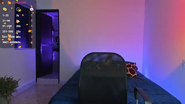 Snapshot of Jasperjoness chatting on 10/21/25, 04:24 Jasperjoness online show from 10/21/25, 04:24