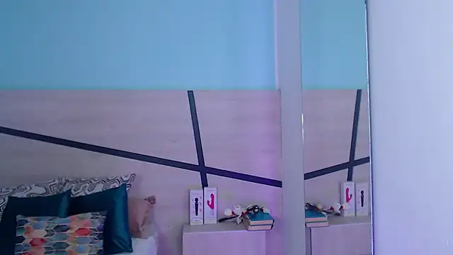 violeta leon online show from 01/05/25, 06:13