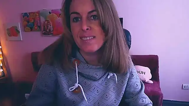 Hot Milady online show from 02/10/25, 08:20