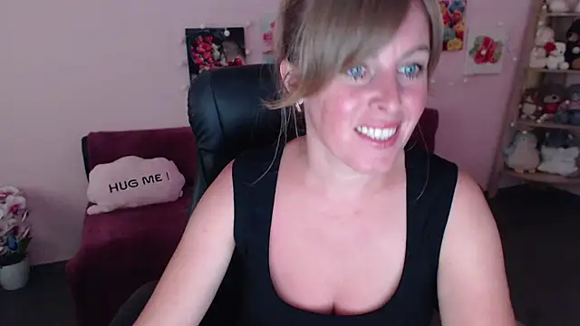 Hot Milady online show from 07/08/26, 07:57