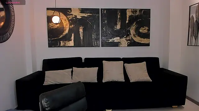 ValeriaRoldanX online show from 07/15/26, 12:10