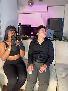 tiana nave online show from 03/31/26, 08:53