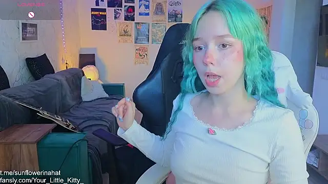 812sunflowerinahat online show from 03/16/25, 05:47