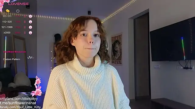 812sunflowerinahat online show from 10/28/25, 02:09