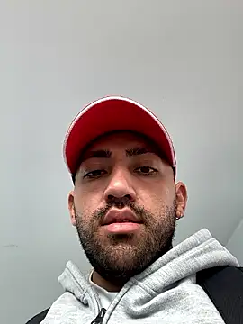 Snapshot of JuanZapata33 chatting on 12/02/24, 09:06 JuanZapata33 online show from 12/02/24, 09:06