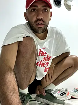 Snapshot of JuanZapata33 chatting on 12/03/24, 12:57 JuanZapata33 online show from 12/03/24, 12:57