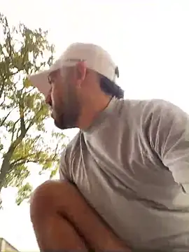 Snapshot of JuanZapata33 chatting on 12/03/24, 05:45 JuanZapata33 online show from 12/03/24, 05:45