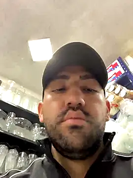 Snapshot of JuanZapata33 chatting on 12/04/24, 05:55 JuanZapata33 online show from 12/04/24, 05:55