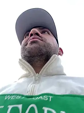 Snapshot of JuanZapata33 chatting on 02/21/25, 11:10 JuanZapata33 online show from 02/21/25, 11:10