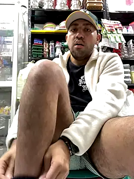 Snapshot of JuanZapata33 chatting on 10/10/25, 11:59 JuanZapata33 online show from 10/10/25, 11:59