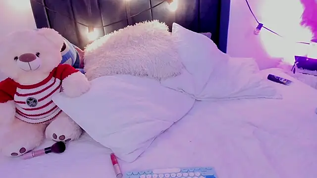 CamiloDoumit online show from 02/17/25, 03:58