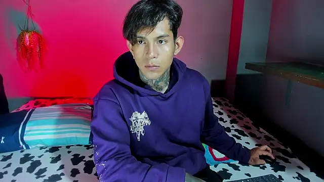 Travistanner 28 online show from 10/06/25, 02:31