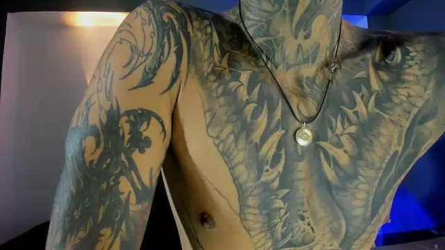 Travistanner 28 online show from 12/04/25, 08:17