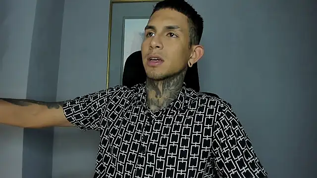 Travistanner 28 online show from 02/04/26, 06:41