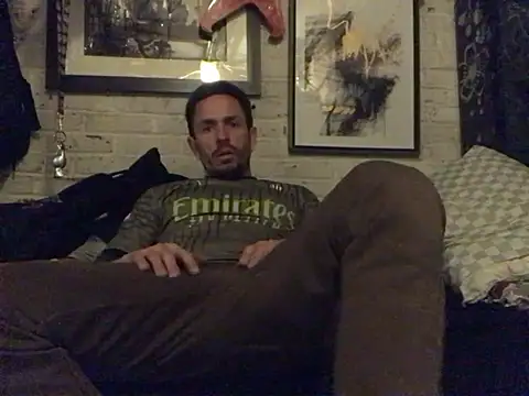 Snapshot of Gman143187 chatting on 12/10/24, 10:06 Gman143187 online show from 12/10/24, 10:06