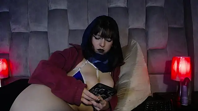 kittyhouse hs online show from 01/23/25, 05:35