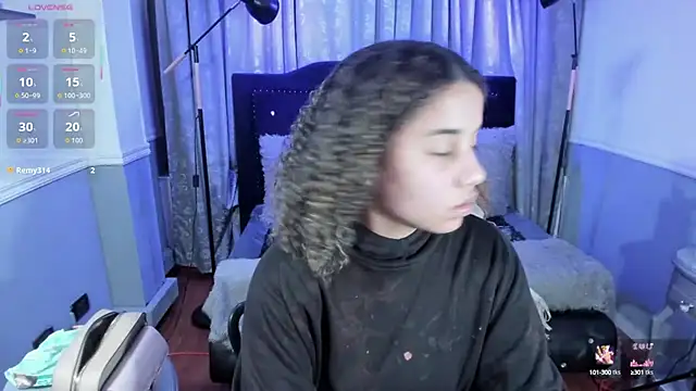 Mayaa ross online show from 09/18/25, 03:41