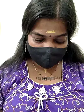 Snapshot of sulekha-mallu chatting on 12/06/24, 04:03 sulekha-mallu online show from 12/06/24, 04:03