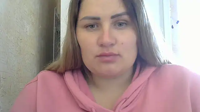 Snapshot of Honeydew-Waves chatting on 09/18/25, 06:59 Honeydew-Waves online show from 09/18/25, 06:59