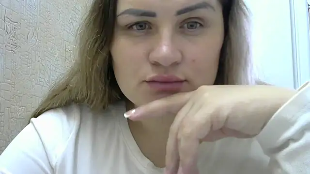 Snapshot of Honeydew-Waves chatting on 11/27/25, 07:54 Honeydew-Waves online show from 11/27/25, 07:54