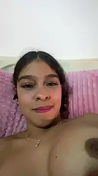Snapshot of Arteatenea__ chatting on 12/22/24, 11:09 Arteatenea online show from 12/22/24, 11:09