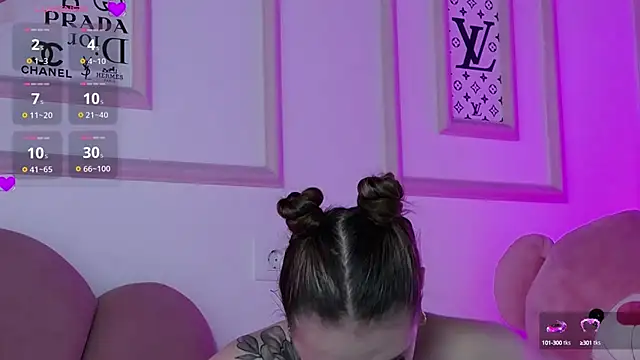 Abby  White online show from 09/12/25, 03:45