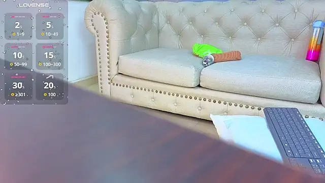 angelica dymond online show from 09/16/25, 12:17