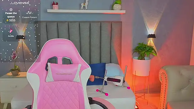 angelica dymond online show from 10/27/25, 12:42