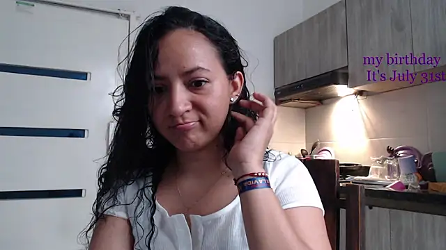 Snapshot of mariamulata chatting on 07/04/26, 09:32 mariamulata online show from 07/04/26, 09:32