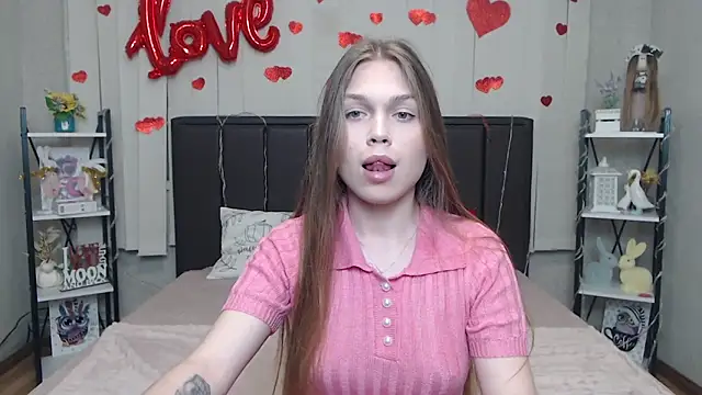 LaraPika online show from 03/18/26, 06:05