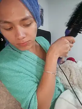 giuliana andrade online show from 10/10/25, 01:37