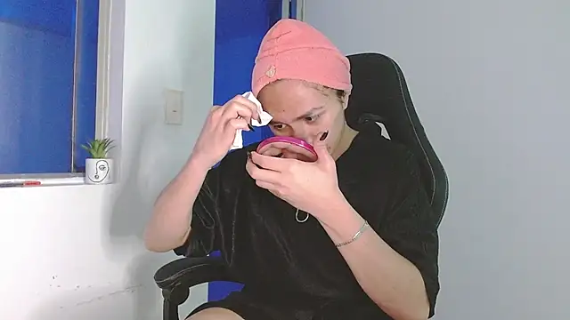 giuliana andrade online show from 02/25/26, 12:09