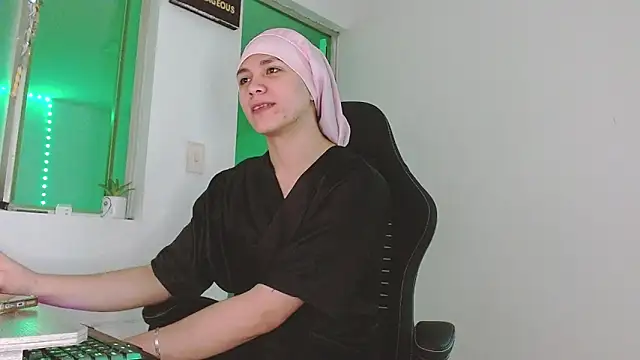 giuliana andrade online show from 03/21/26, 12:26