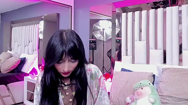 Kitty Eliffe online show from 03/06/25, 10:36