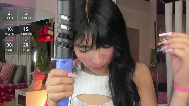 Kitty Eliffe online show from 10/18/25, 10:43