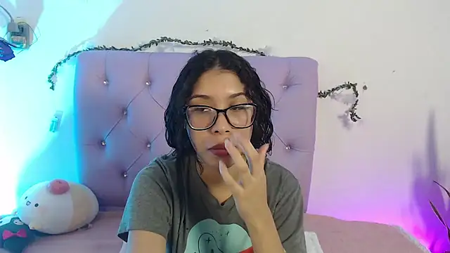 AmberJeong online show from 01/17/25, 10:45