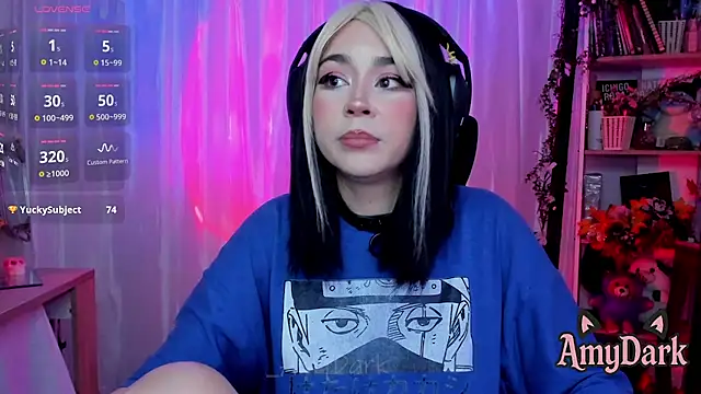 Snapshot of _AmyDark chatting on 11/04/25, 07:57 AmyDark online show from 11/04/25, 07:57