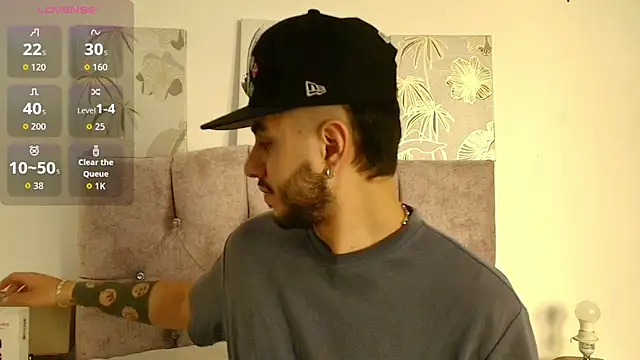 Amadeo Wild online show from 03/28/26, 01:43