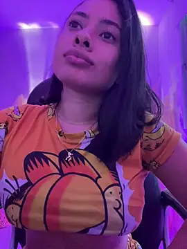 AlessaPears online show from 12/15/24, 10:58