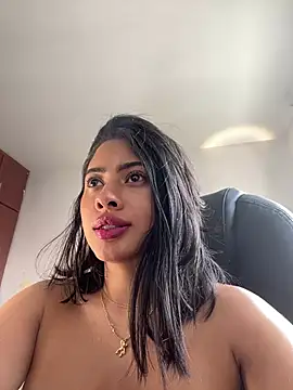 AlessaPears online show from 01/08/25, 02:25