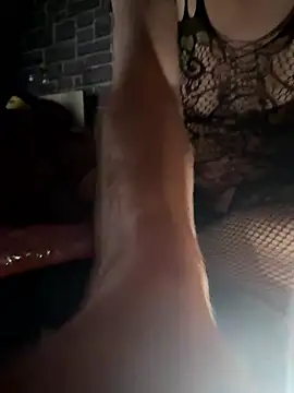 Snapshot of peterwaterfall chatting on 10/16/25, 03:07 peterwaterfall online show from 10/16/25, 03:07