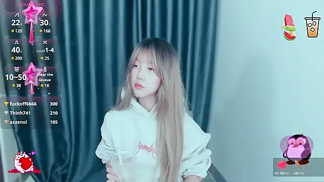 Snapshot of -Poison-Ivy- chatting on 12/04/24, 12:36 -Poison-Ivy- online show from 12/04/24, 12:36