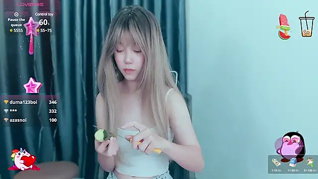 Snapshot of -Poison-Ivy- chatting on 12/08/24, 09:02 -Poison-Ivy- online show from 12/08/24, 09:02