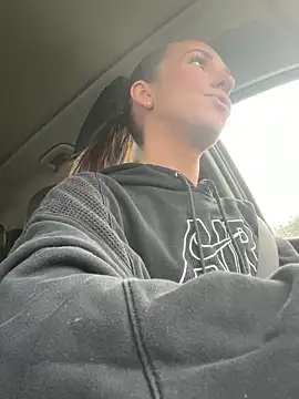 lola tentatiion online show from 02/28/25, 08:42