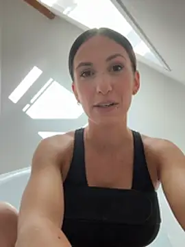 lola tentatiion online show from 05/11/26, 07:25