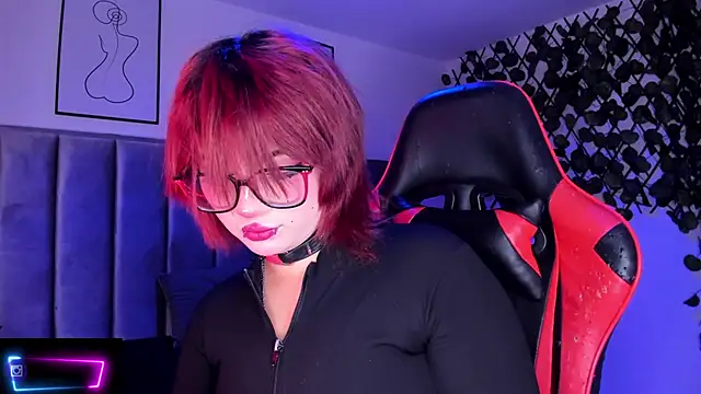 Kitty Gang online show from 10/14/25, 02:56