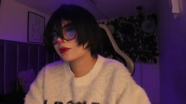 Snapshot of Kitty_Gang chatting on 06/04/26, 01:55 Kitty Gang online show from 06/04/26, 01:55