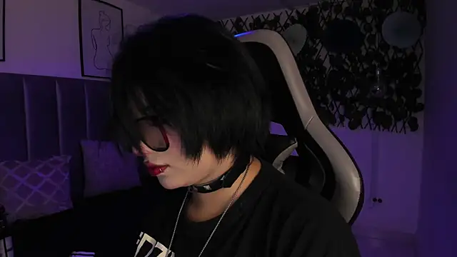 Snapshot of Kitty_Gang chatting on 06/05/26, 01:45 Kitty Gang online show from 06/05/26, 01:45