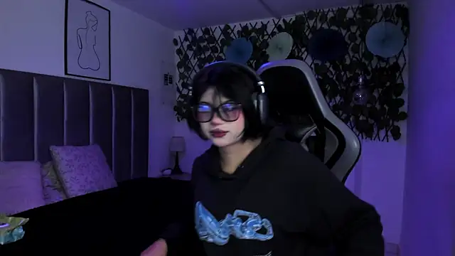 Kitty Gang online show from 07/10/26, 12:59