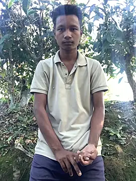 Snapshot of ShroveRising chatting on 11/19/25, 08:58 ShroveRising online show from 11/19/25, 08:58